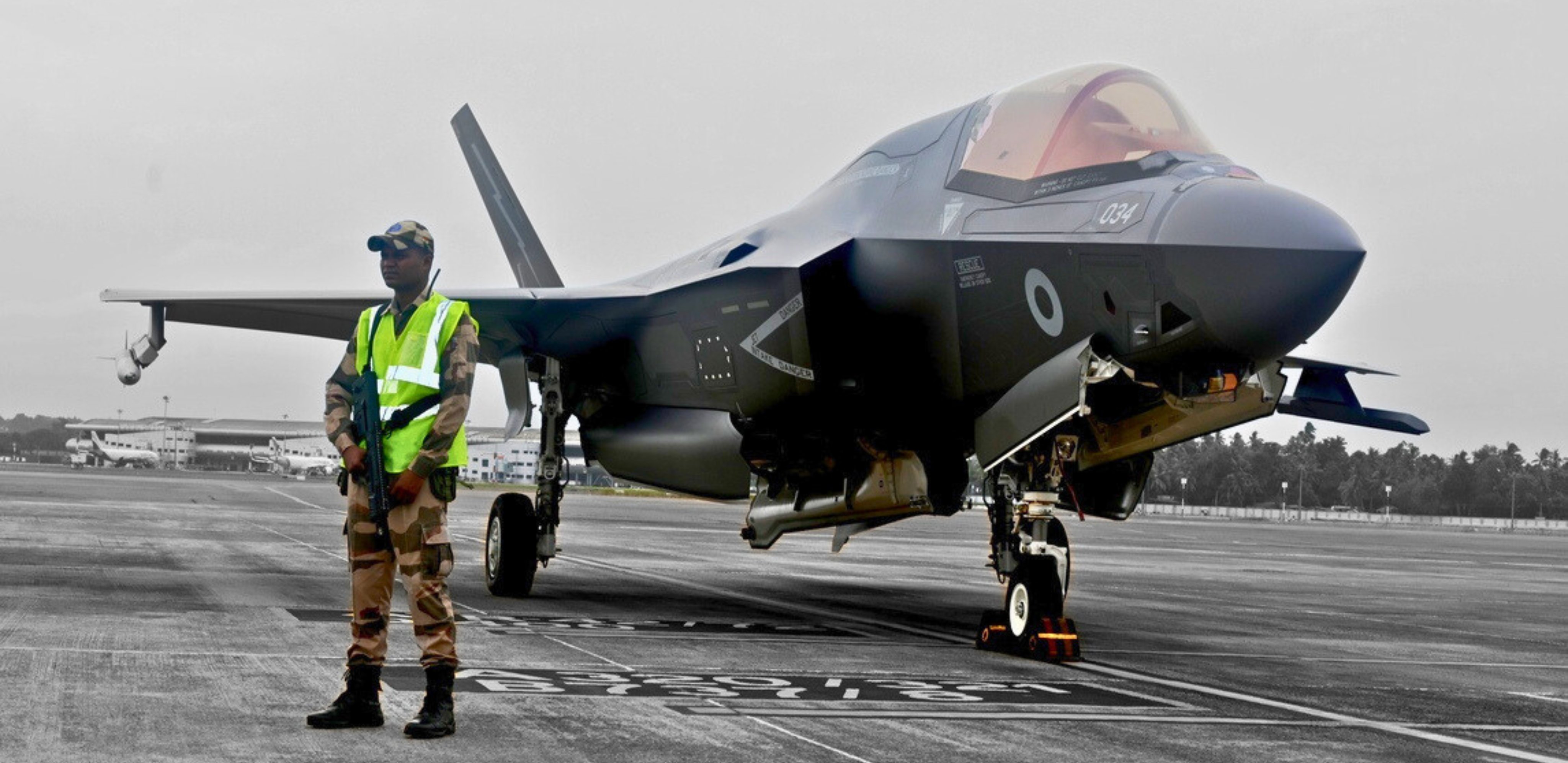 UK’s F-35 Fighter Jet Remains Grounded in Kerala: What Went Wrong?