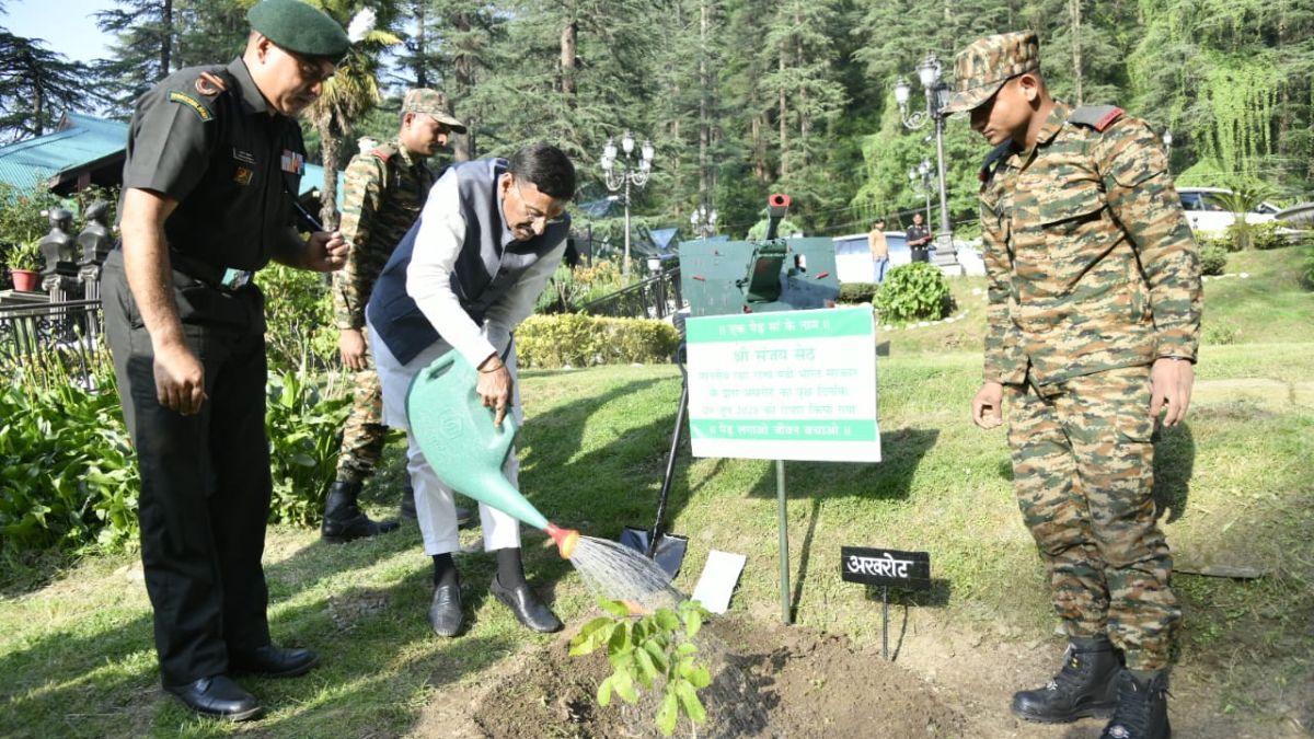 Here’s Why MoS Defence Sanjay Seth Visited Shimla’s Army Training Command