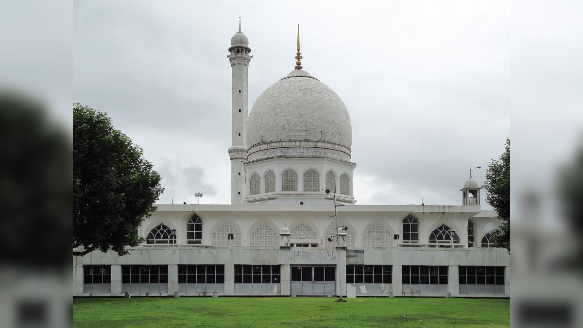 Remembering Hazratbal Shrine Siege: Pakistan’s Bid To Use Religious Site For Tactical Gains