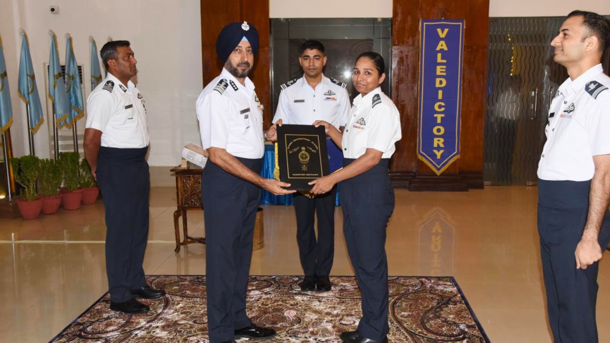 IAF’s First Woman QFI: Squadron Leader Shivangi Singh Scripts History; Govt Debunks Pak Propaganda