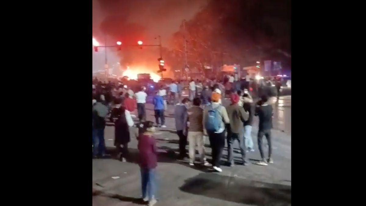 Red Fort Blast: After Car Explosion Kills Eight, CISF Says Delhi Airport, Metro Put On High Alert