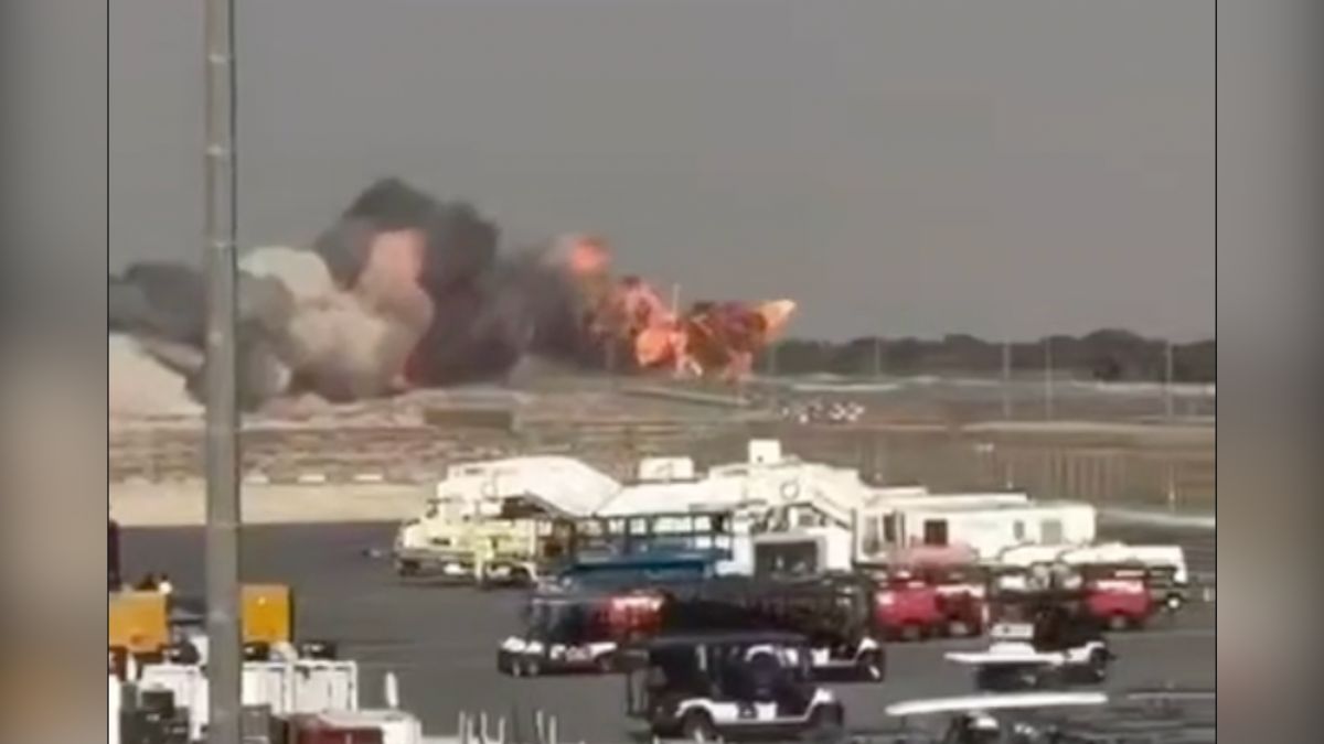 India’s LCA Tejas Crashes During Dubai Airshow 2025, Pilot Wing Commander Syal Killed