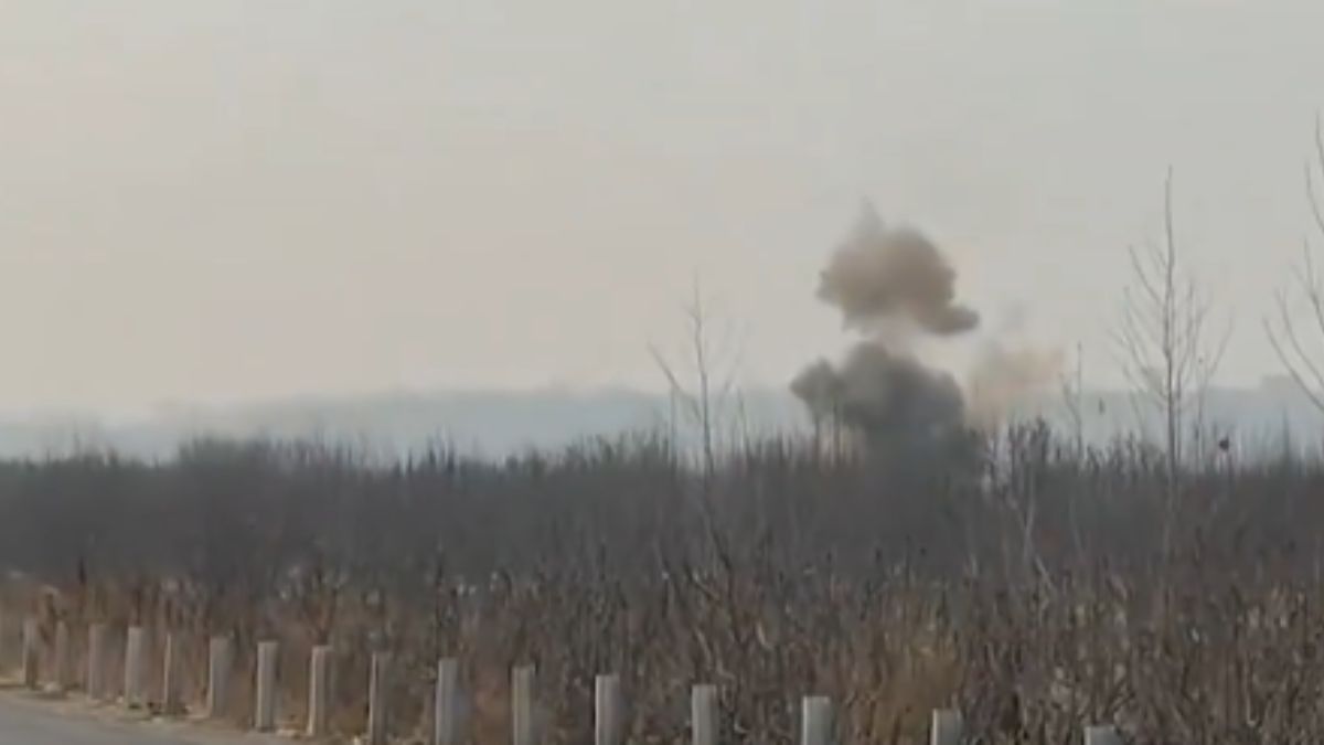 Suspected IED Caught On Baramulla-Srinagar Highway; BDS Team Destroys Bag Averting Potential Threat