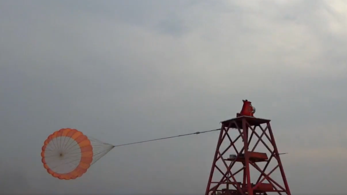 India Steps Ahead on Human Spaceflight Project with Key Drogue Parachute Test
