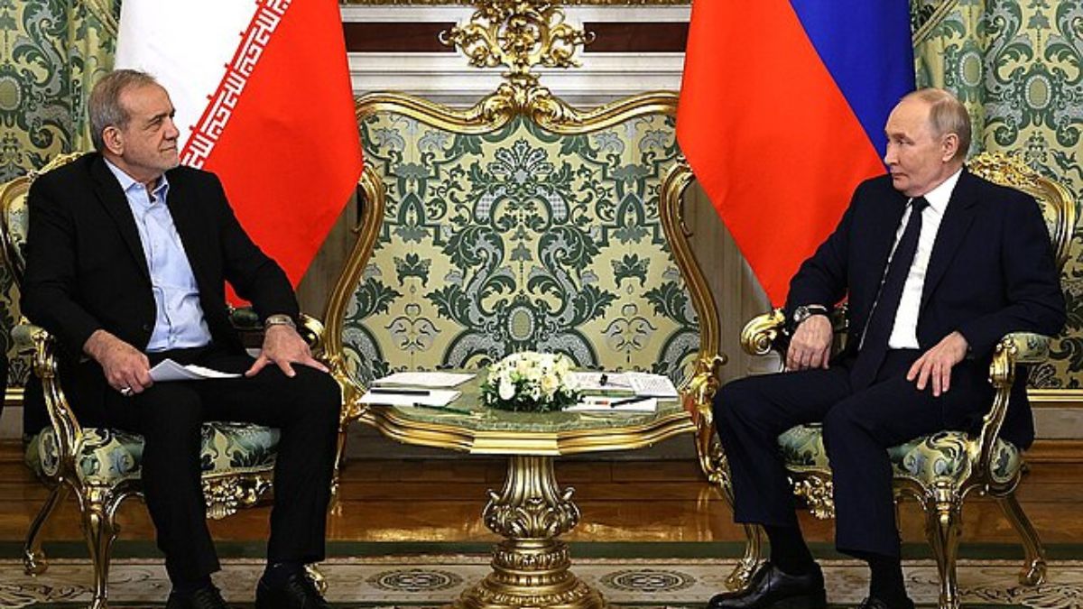 Don’t Let US-Israel Wage War From Your Territory, Iran Tells Neighbours,Talks To Russia