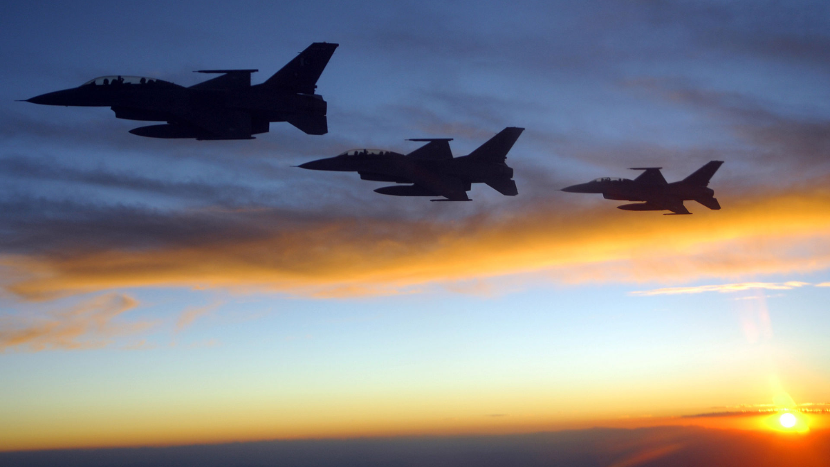 Pakistan Sends Combat Jets to Saudi Arabia Under Bilateral Defence Pact